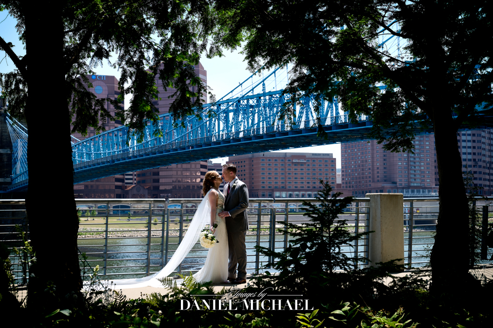 Smale Riverfront Park Wedding Photographer